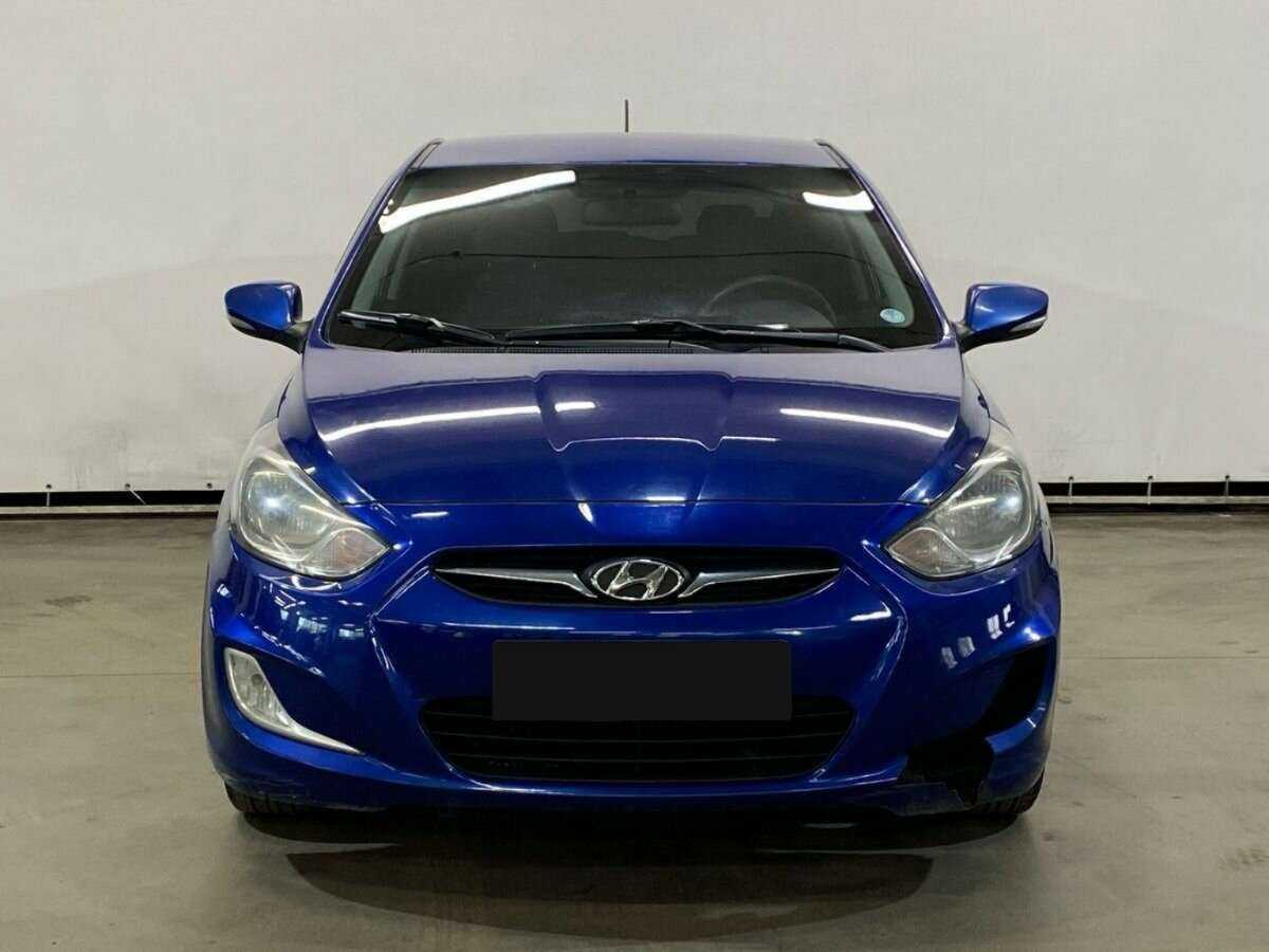 Hyundai Solaris б/у, 2012, Механическая. Фото: #1