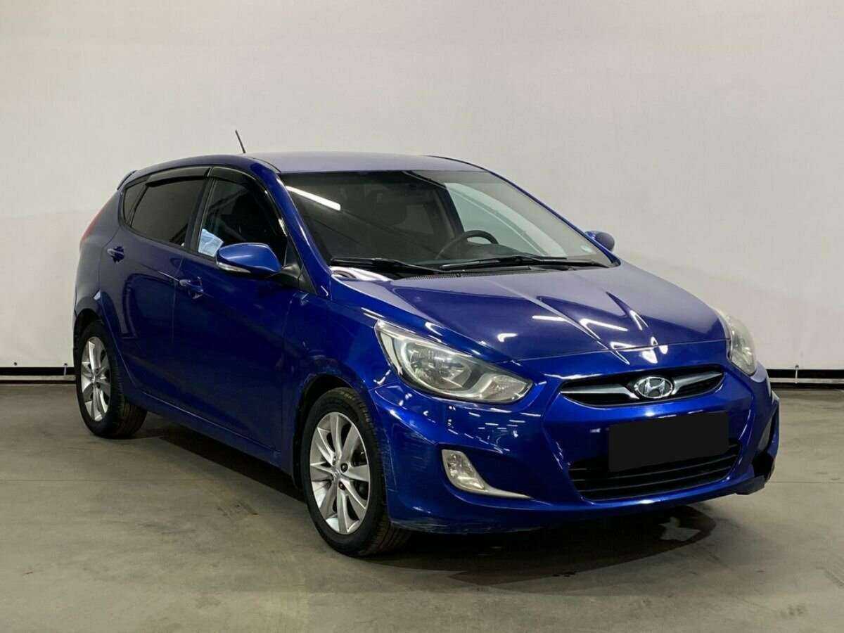 Hyundai Solaris б/у, 2012, Механическая. Фото: #2