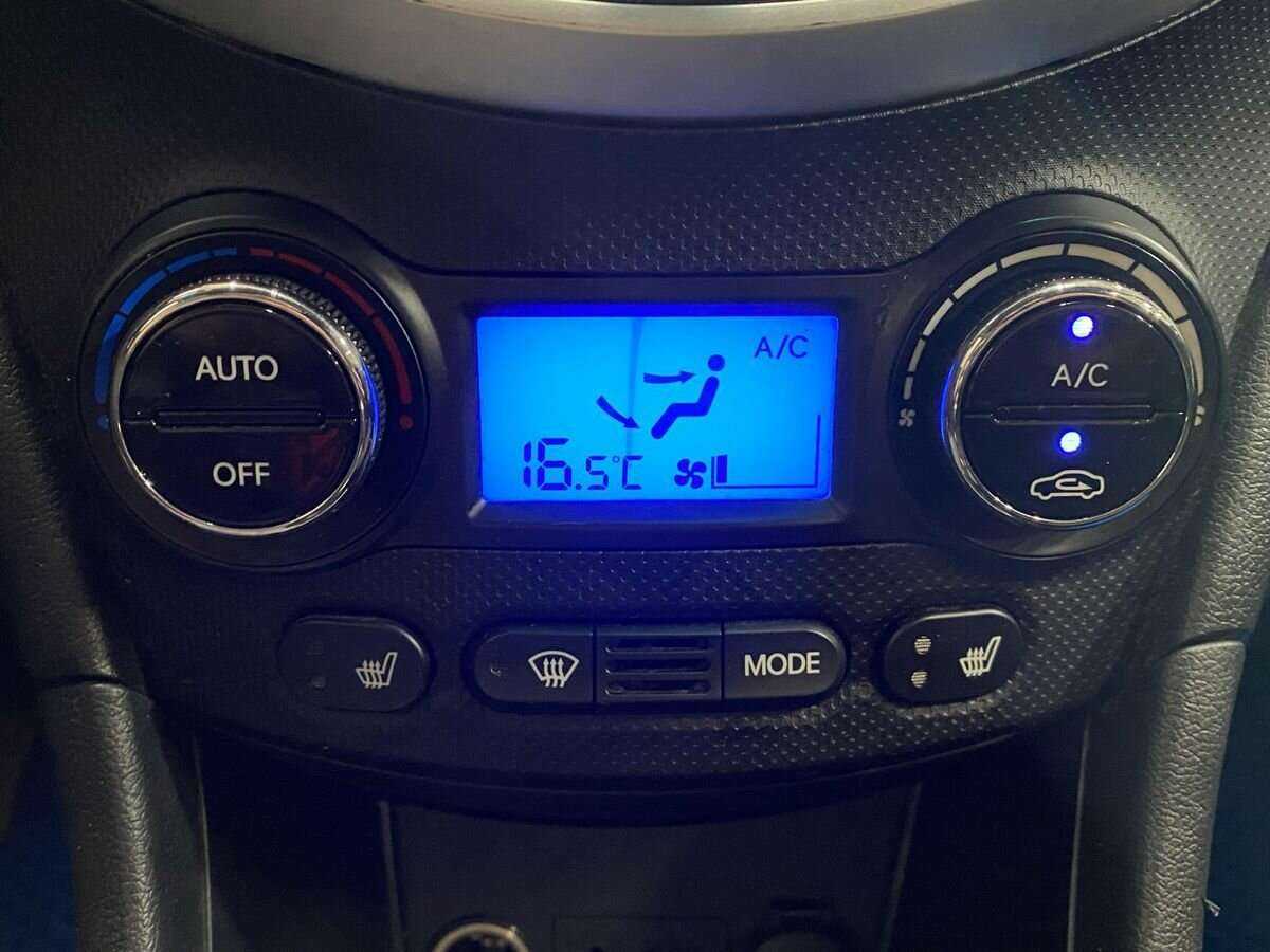 Hyundai Solaris б/у, 2012, Механическая. Фото: #14