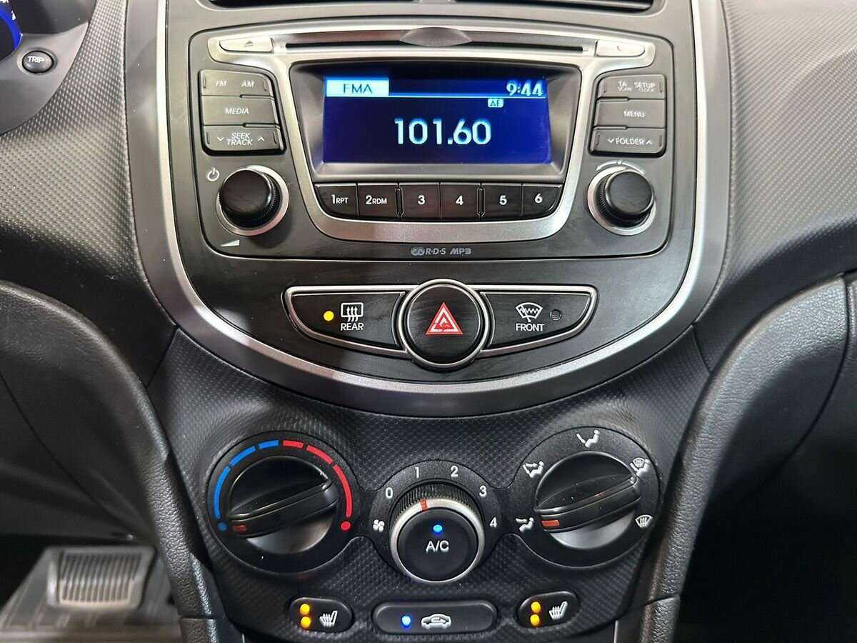 Hyundai Solaris б/у, 2015, Автоматическая. Фото: #12