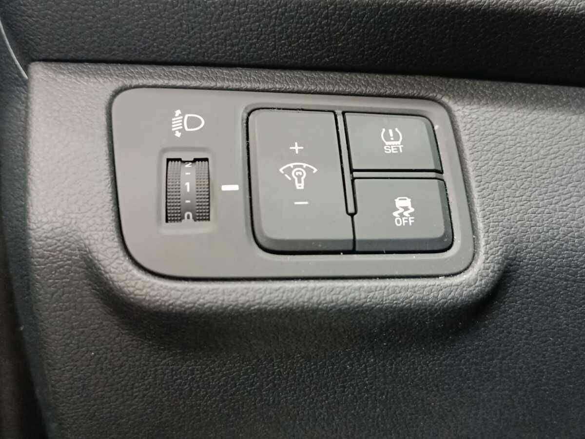 Hyundai Accent б/у, 2023, Автоматическая. Фото: #15