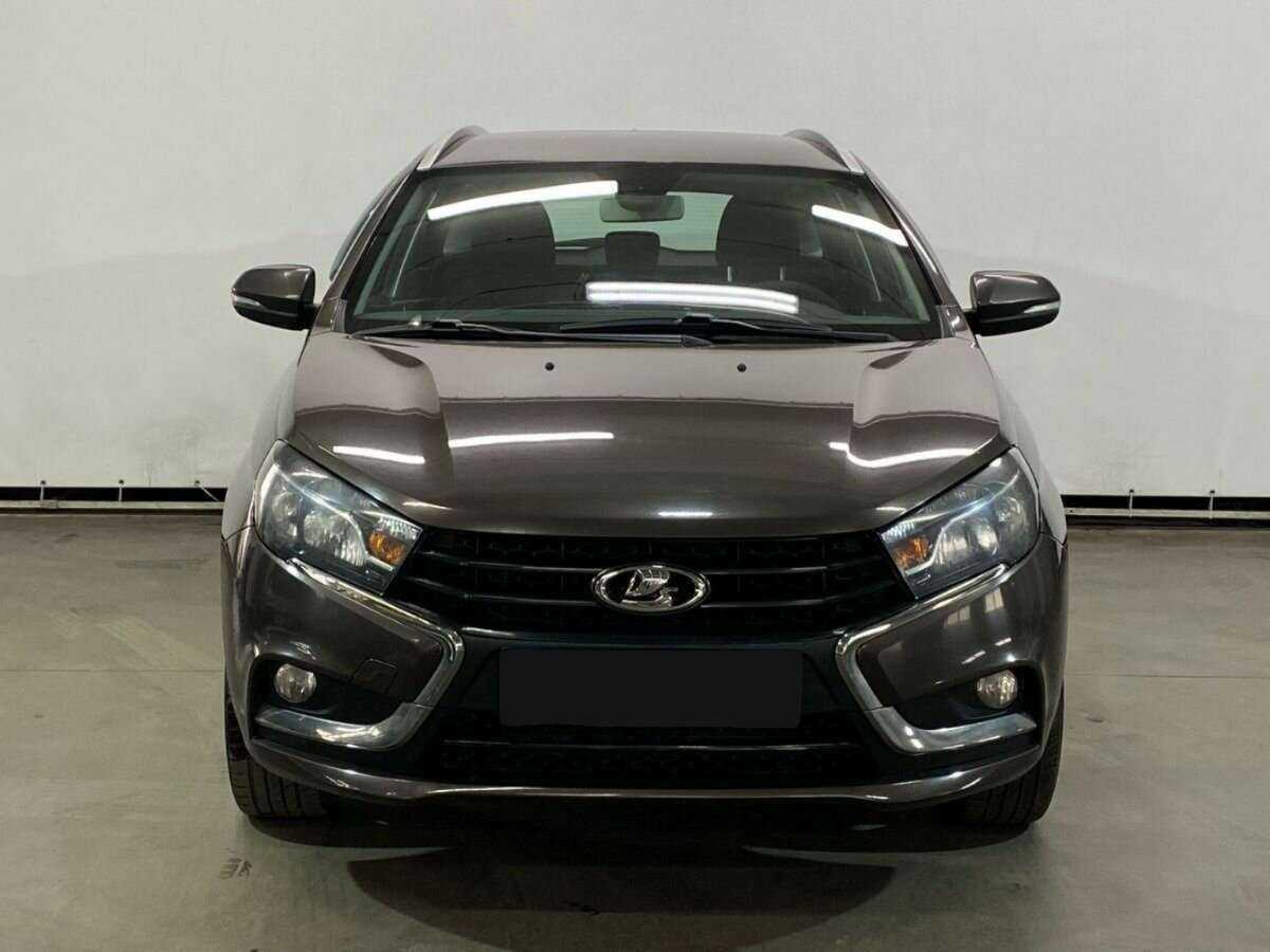 Lada (ВАЗ) Vesta б/у, 2019, Механическая. Фото: #1