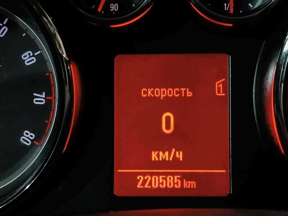 Opel Astra б/у, 2012, Механическая. Фото: #12