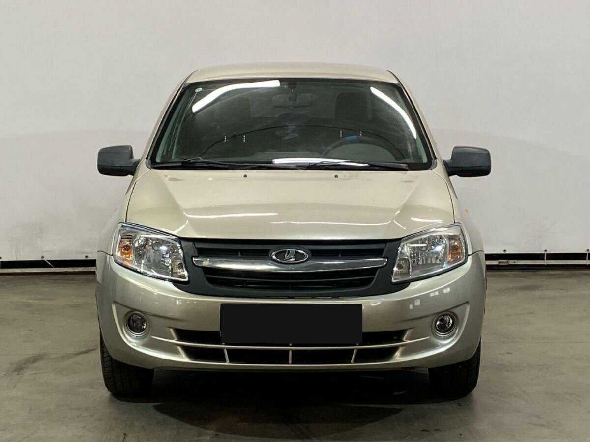 Лада (ВАЗ) Гранта б/у, 2012, Механическая. Фото: #1