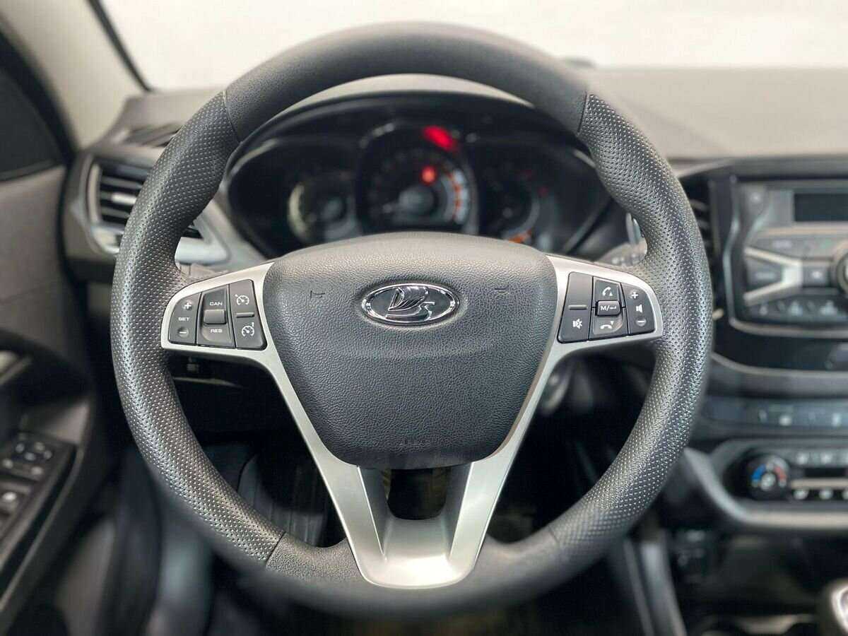 Lada (ВАЗ) Vesta б/у, 2018, Механическая. Фото: #11