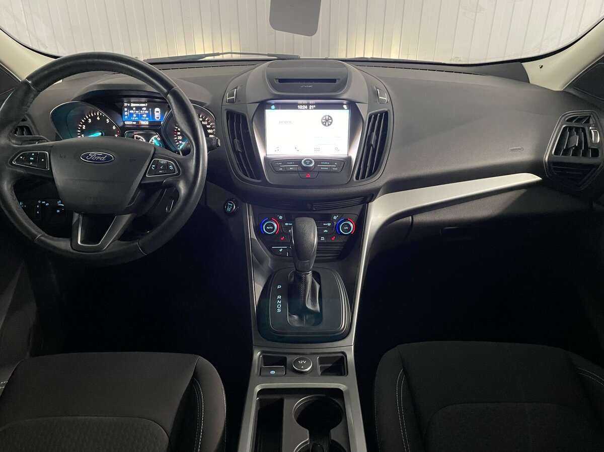 Ford Kuga б/у, 2017, Автоматическая. Фото: #8