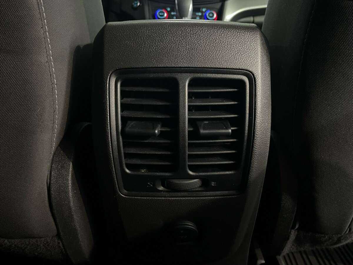 Ford Kuga б/у, 2017, Автоматическая. Фото: #19