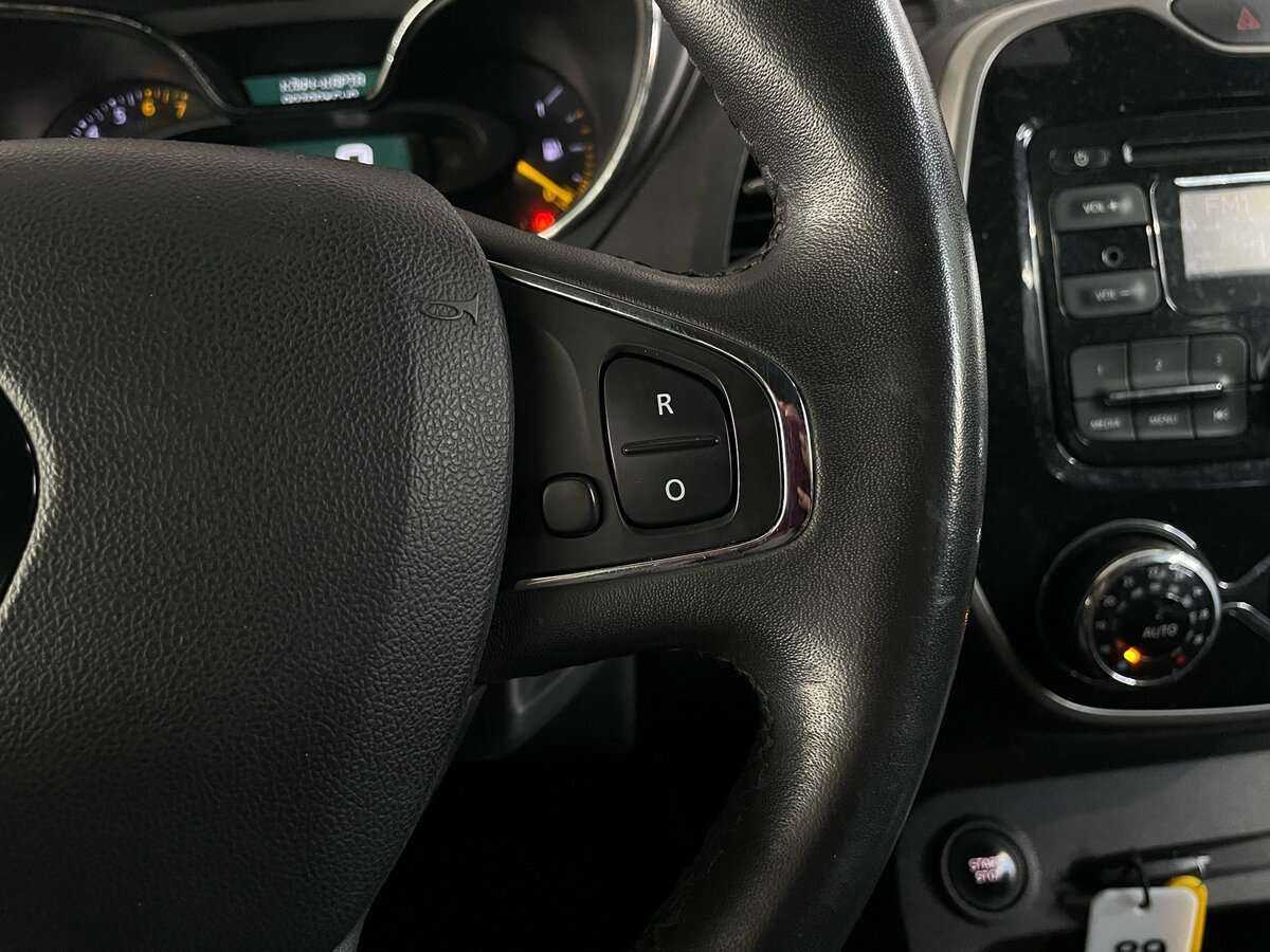 Renault Kaptur б/у, 2016, Механическая. Фото: #11