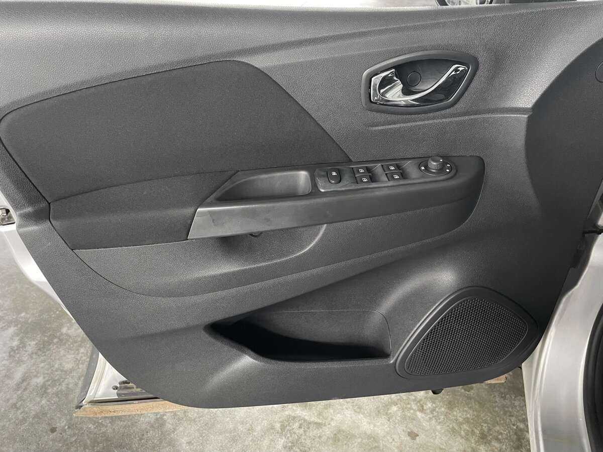 Renault Kaptur б/у, 2016, Механическая. Фото: #19