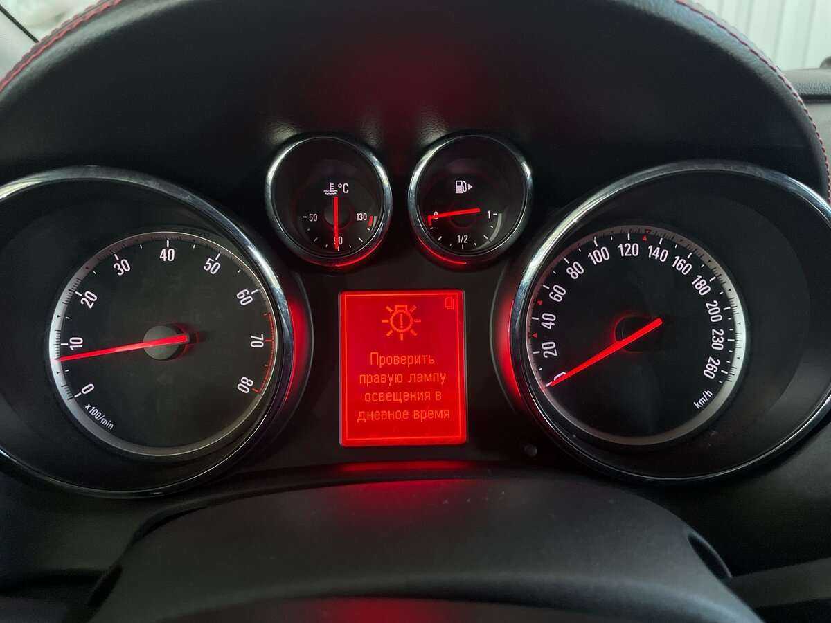 Opel Astra б/у, 2012, Автоматическая. Фото: #12