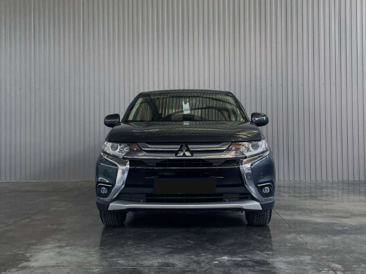 Mitsubishi Outlander б/у, 2018, Вариатор. Фото: #1