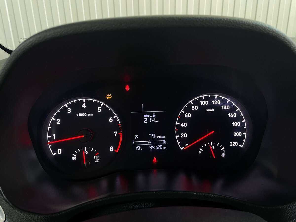 Hyundai Solaris б/у, 2019, Механическая. Фото: #12