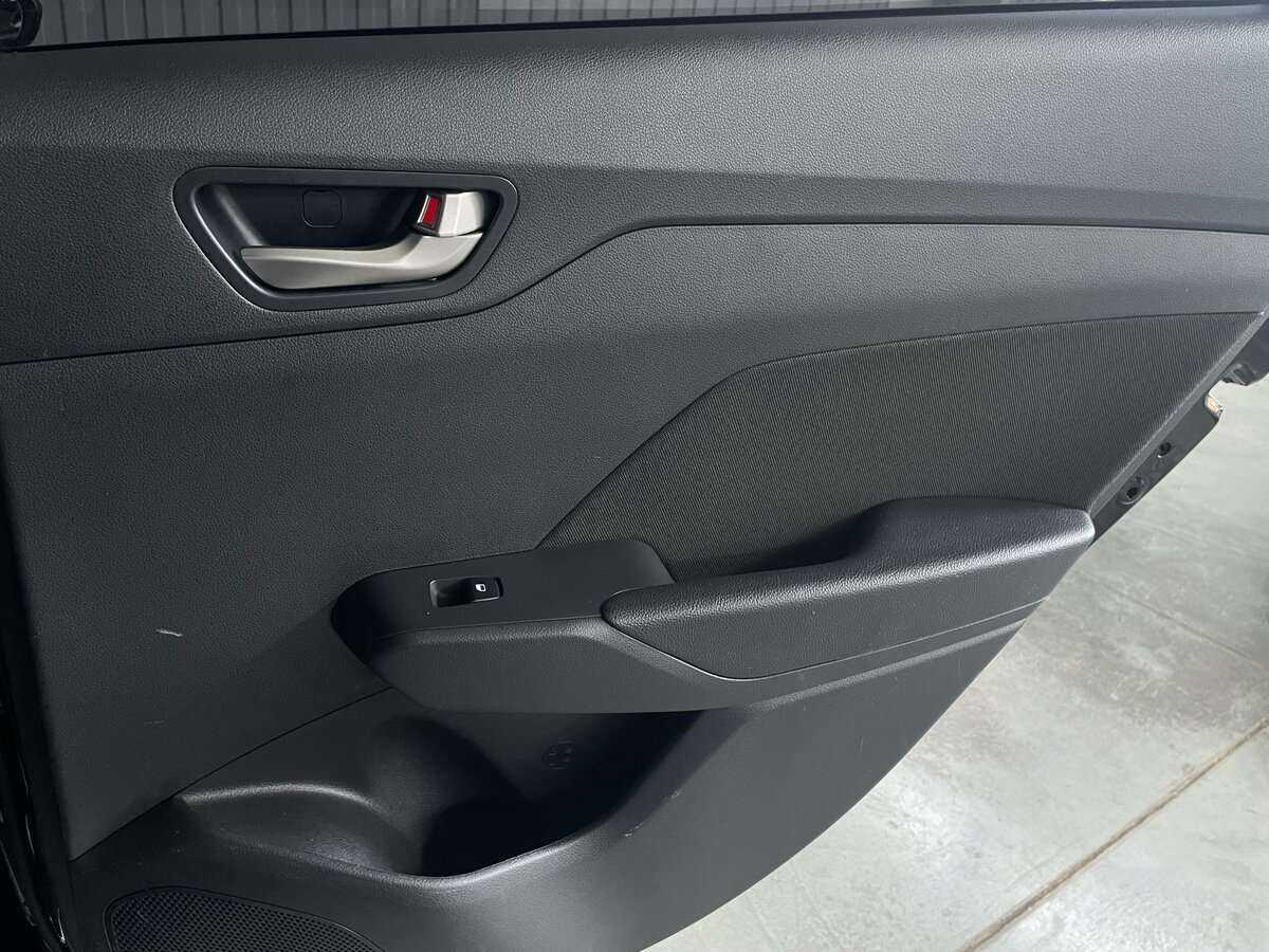 Hyundai Solaris б/у, 2019, Механическая. Фото: #23