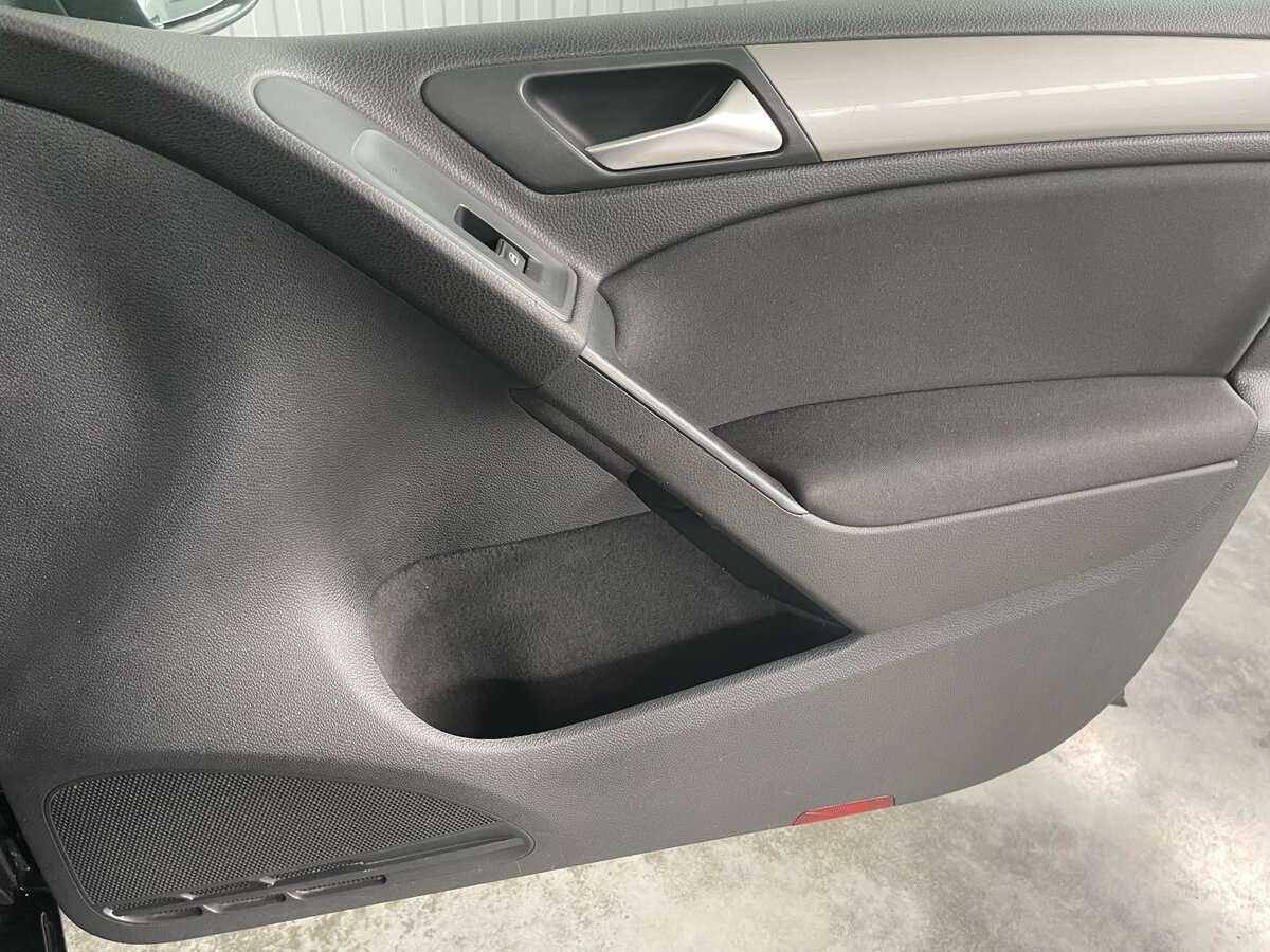 Volkswagen Golf б/у, 2012, Роботизированная. Фото: #21