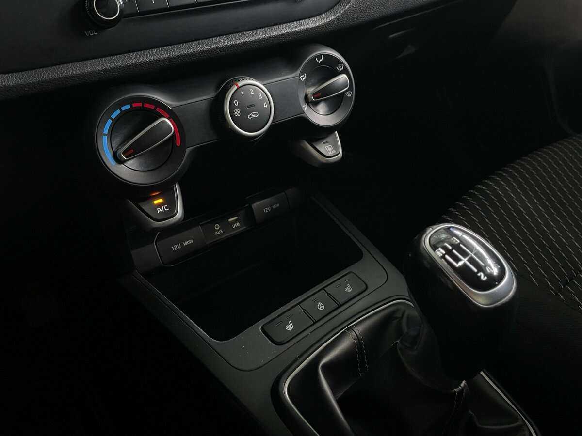 Kia Rio б/у, 2018, Механическая. Фото: #13