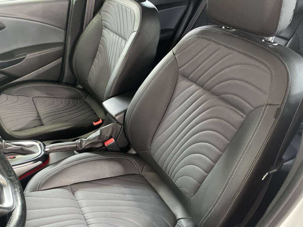 Opel Astra б/у, 2014, Автоматическая. Фото: #11