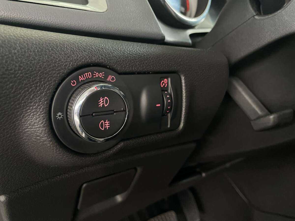 Opel Astra б/у, 2014, Автоматическая. Фото: #15