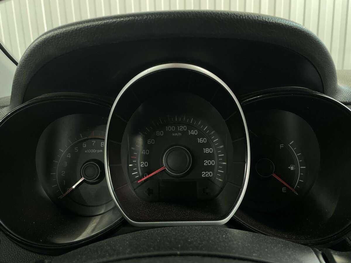 Kia Rio б/у, 2015, Автоматическая. Фото: #12