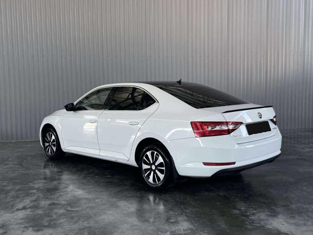 Skoda Superb б/у, 2015, Роботизированная. Фото: #6