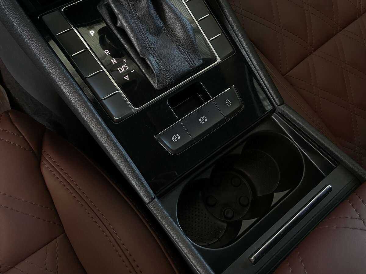 Skoda Superb б/у, 2015, Роботизированная. Фото: #13