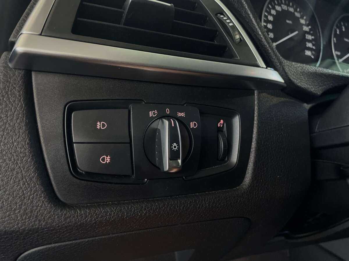 BMW 3 серии б/у, 2018, Автоматическая. Фото: #15