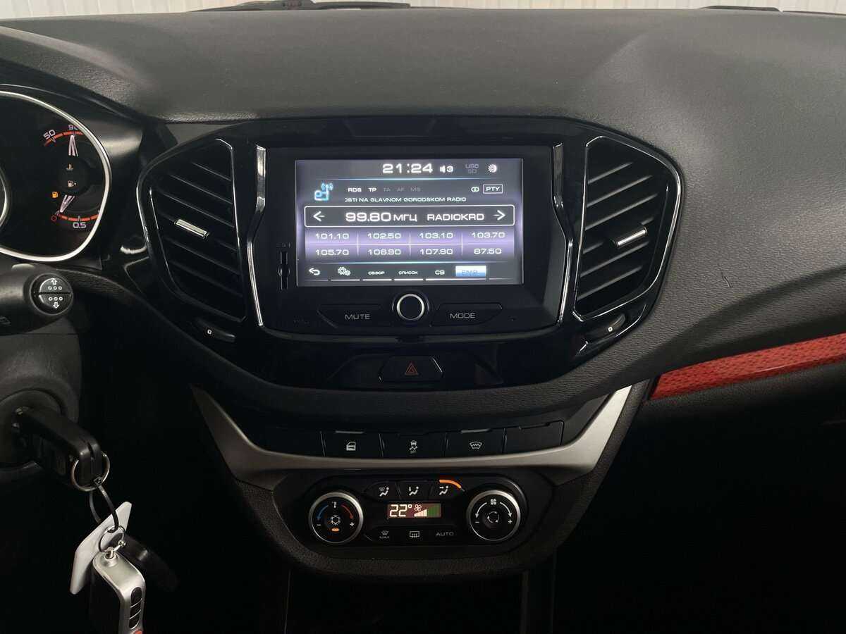 Lada (ВАЗ) Vesta б/у, 2018, Механическая. Фото: #13