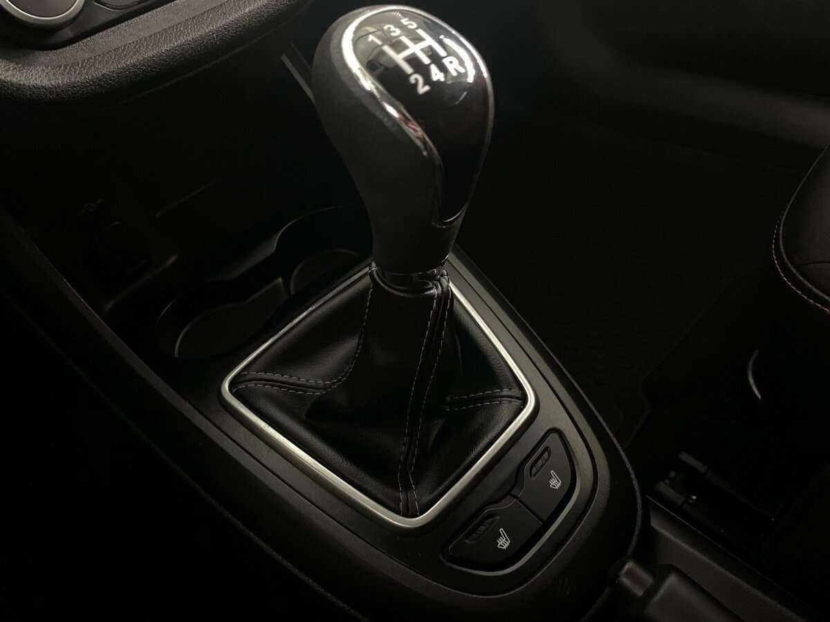 Lada (ВАЗ) Vesta б/у, 2018, Механическая. Фото: #15