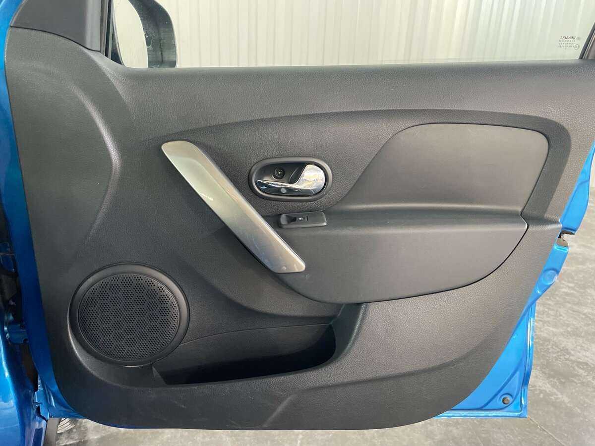 Renault Sandero б/у, 2018, Автоматическая. Фото: #17