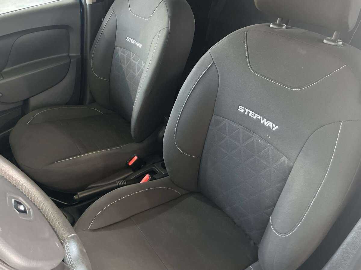 Renault Sandero б/у, 2018, Механическая. Фото: #12