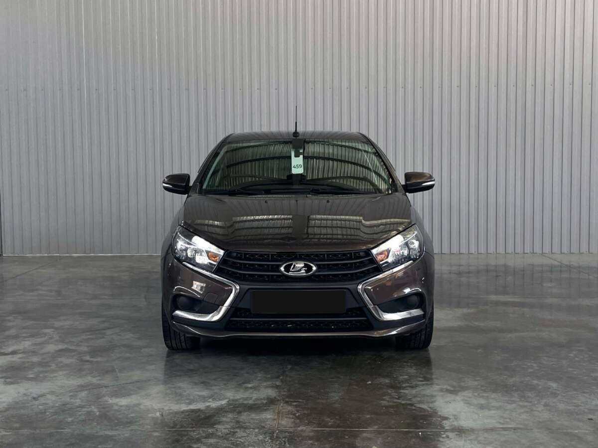 Lada (ВАЗ) Vesta б/у, 2018, Механическая. Фото: #1