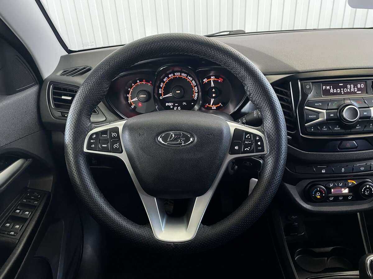 Lada (ВАЗ) Vesta б/у, 2018, Механическая. Фото: #9