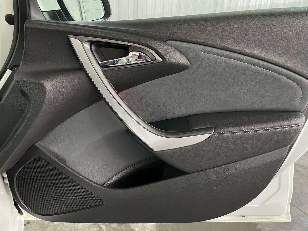 Opel Astra б/у, 2014, Автоматическая. Фото: #21