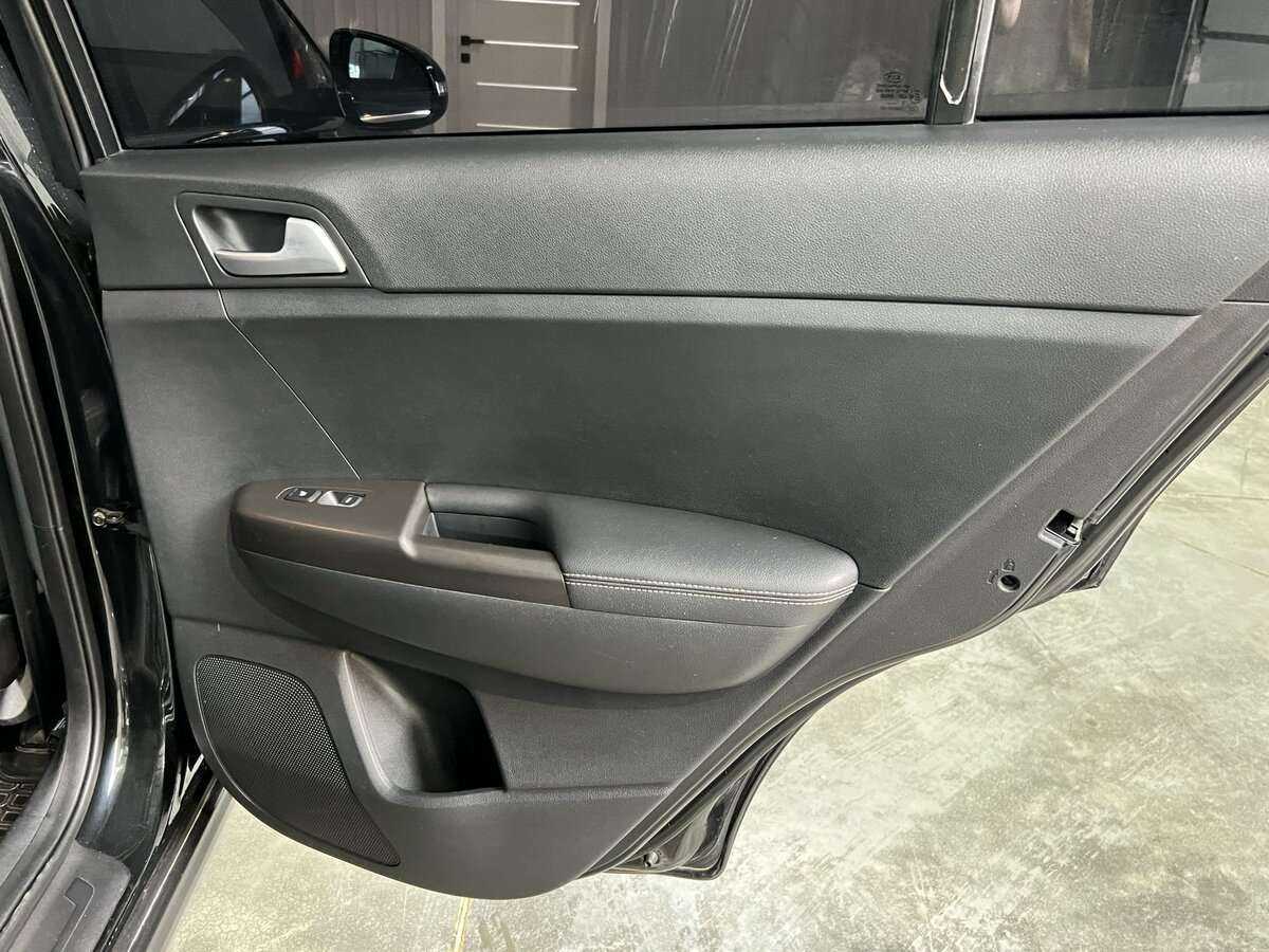 Kia Sportage б/у, 2016, Автоматическая. Фото: #18