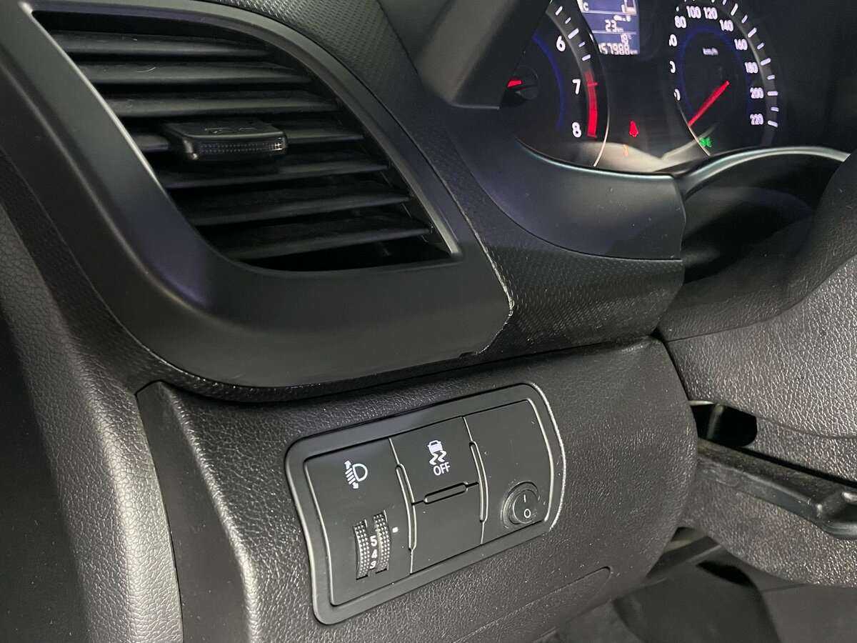 Hyundai Solaris б/у, 2016, Автоматическая. Фото: #12