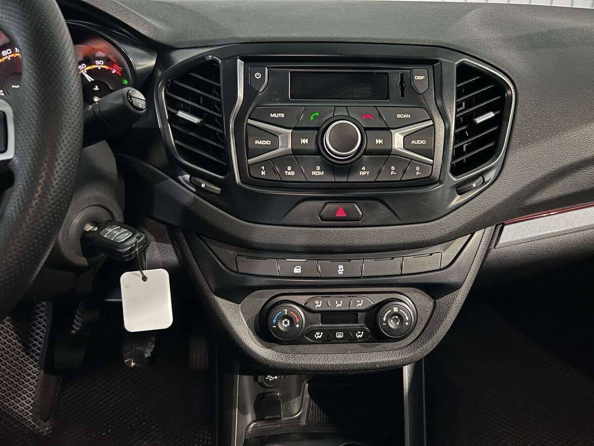 Lada (ВАЗ) Vesta б/у, 2020, Механическая. Фото: #11