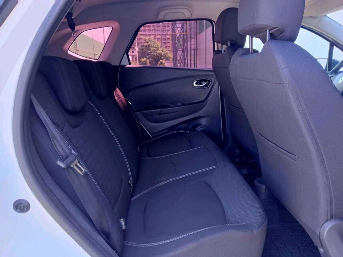 Renault Kaptur б/у, 2017, Механическая. Фото: #11