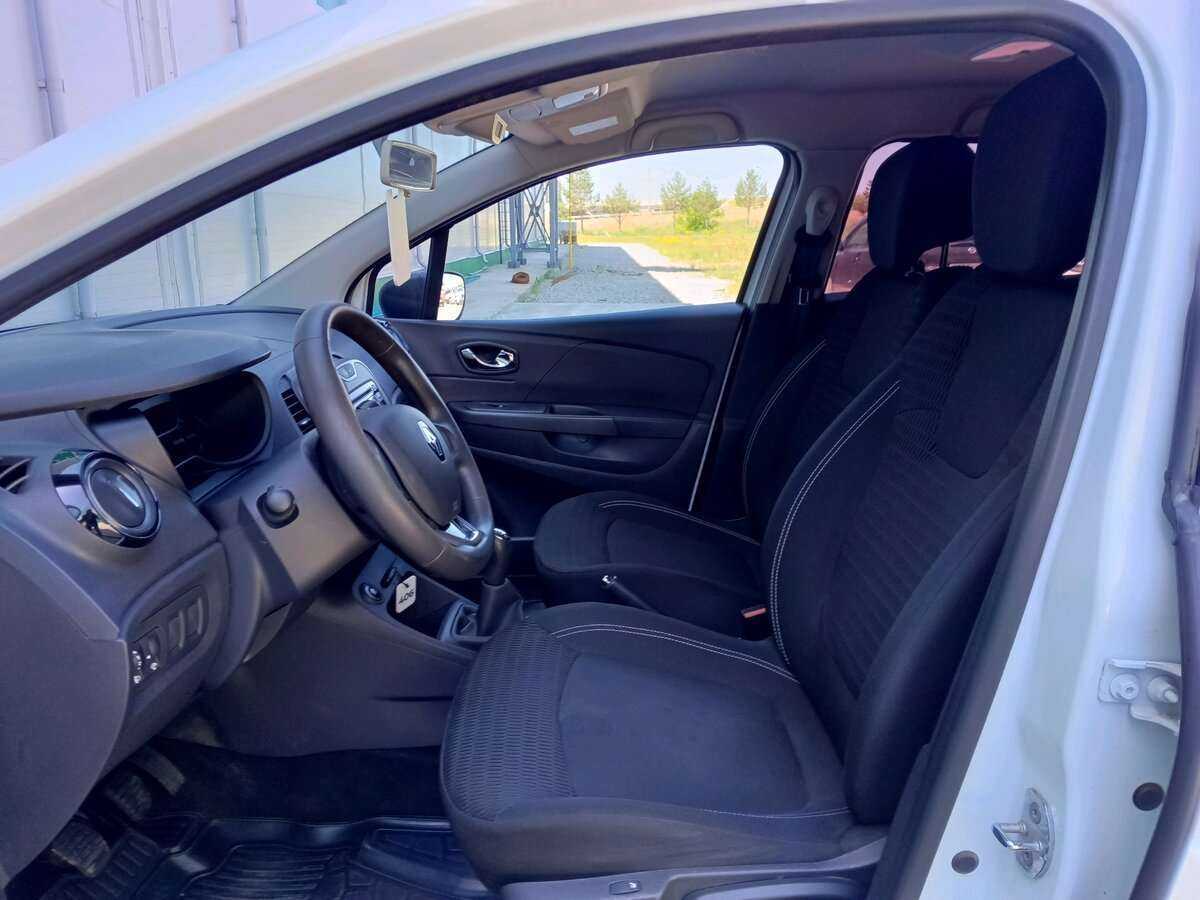 Renault Kaptur б/у, 2017, Механическая. Фото: #12