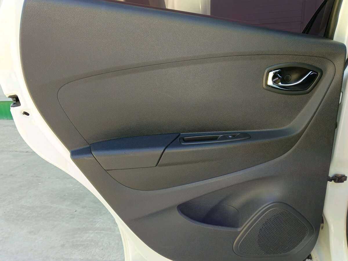 Renault Kaptur б/у, 2017, Механическая. Фото: #15