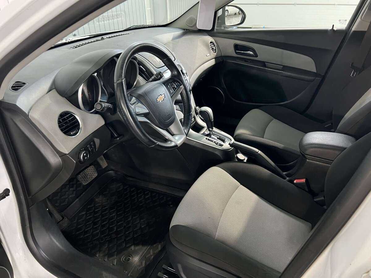Chevrolet Cruze б/у, 2013, Автоматическая. Фото: #9