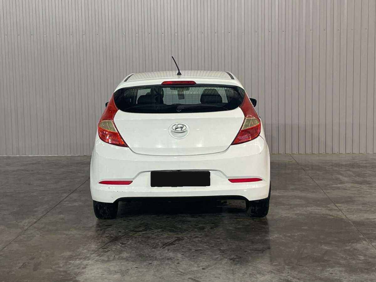 Hyundai Solaris б/у, 2014, Механическая. Фото: #5