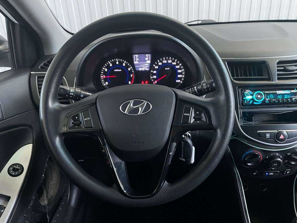 Hyundai Solaris б/у, 2014, Механическая. Фото: #9