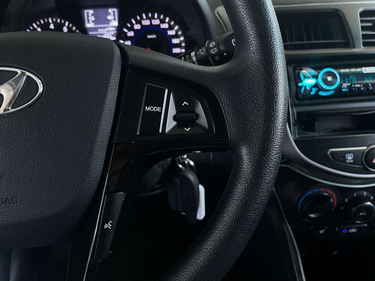 Hyundai Solaris б/у, 2014, Механическая. Фото: #11