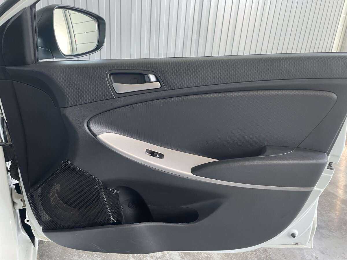 Hyundai Solaris б/у, 2014, Механическая. Фото: #20