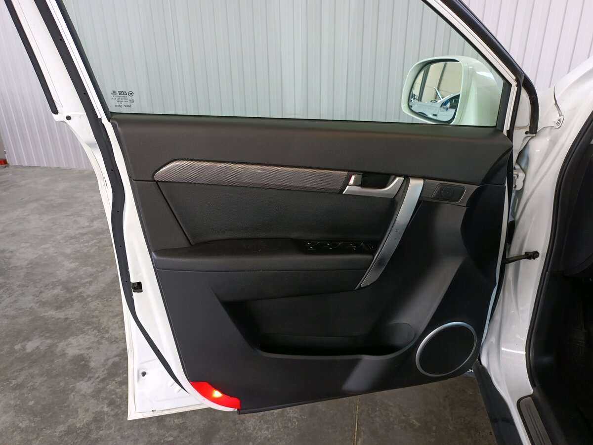 Chevrolet Captiva б/у, 2013, Автоматическая. Фото: #17