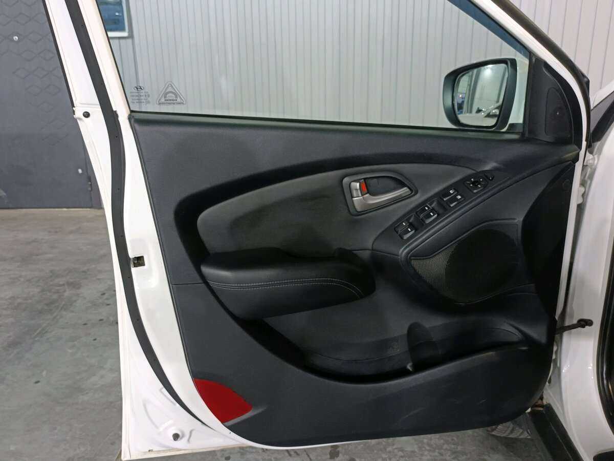 Hyundai ix35 б/у, 2012, Автоматическая. Фото: #15