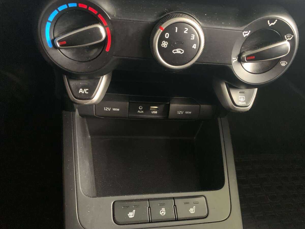 Kia Rio б/у, 2019, Автоматическая. Фото: #16