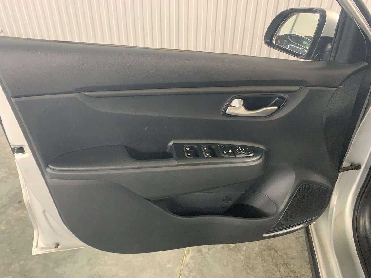 Kia Rio б/у, 2019, Автоматическая. Фото: #20