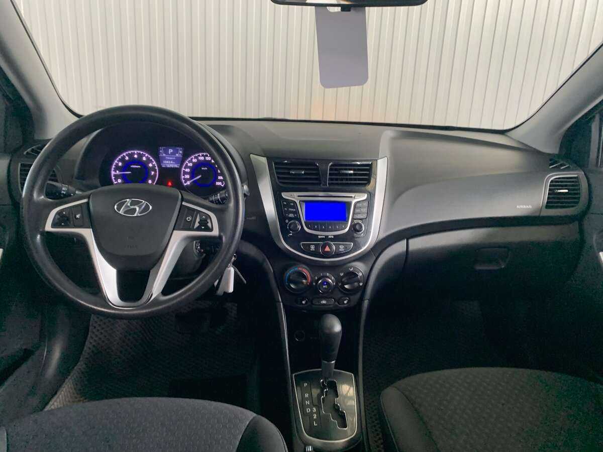 Hyundai Solaris б/у, 2012, Автоматическая. Фото: #7