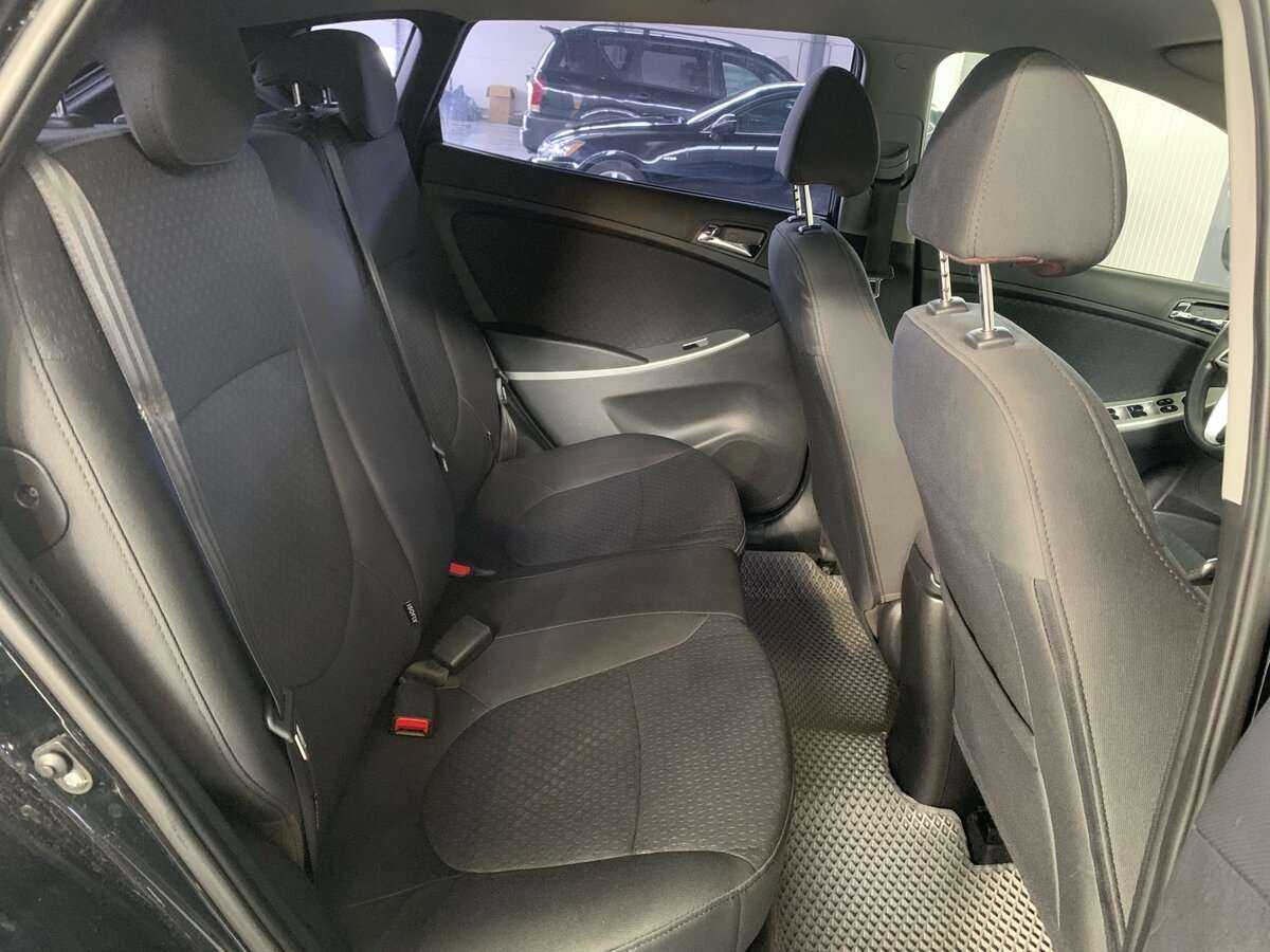 Hyundai Solaris б/у, 2012, Автоматическая. Фото: #11