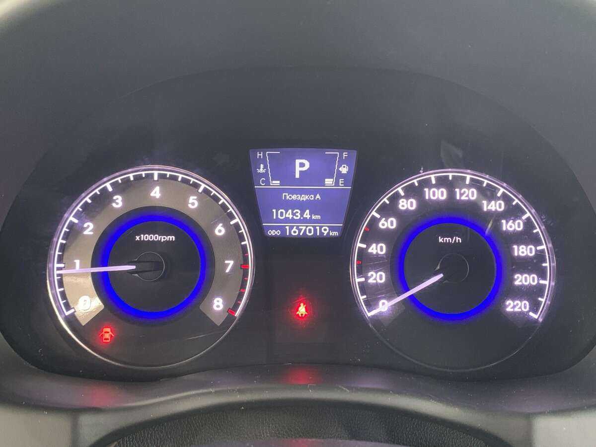 Hyundai Solaris б/у, 2012, Автоматическая. Фото: #13